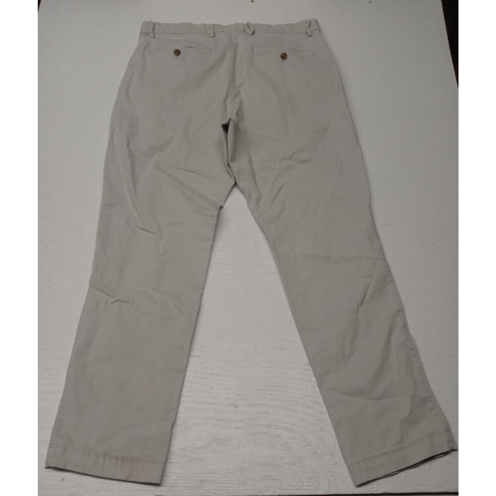 Gap 34x30 Essential Men's Khaki Straight Taper Pants Good Condition Clothing - Picture 9 of 10